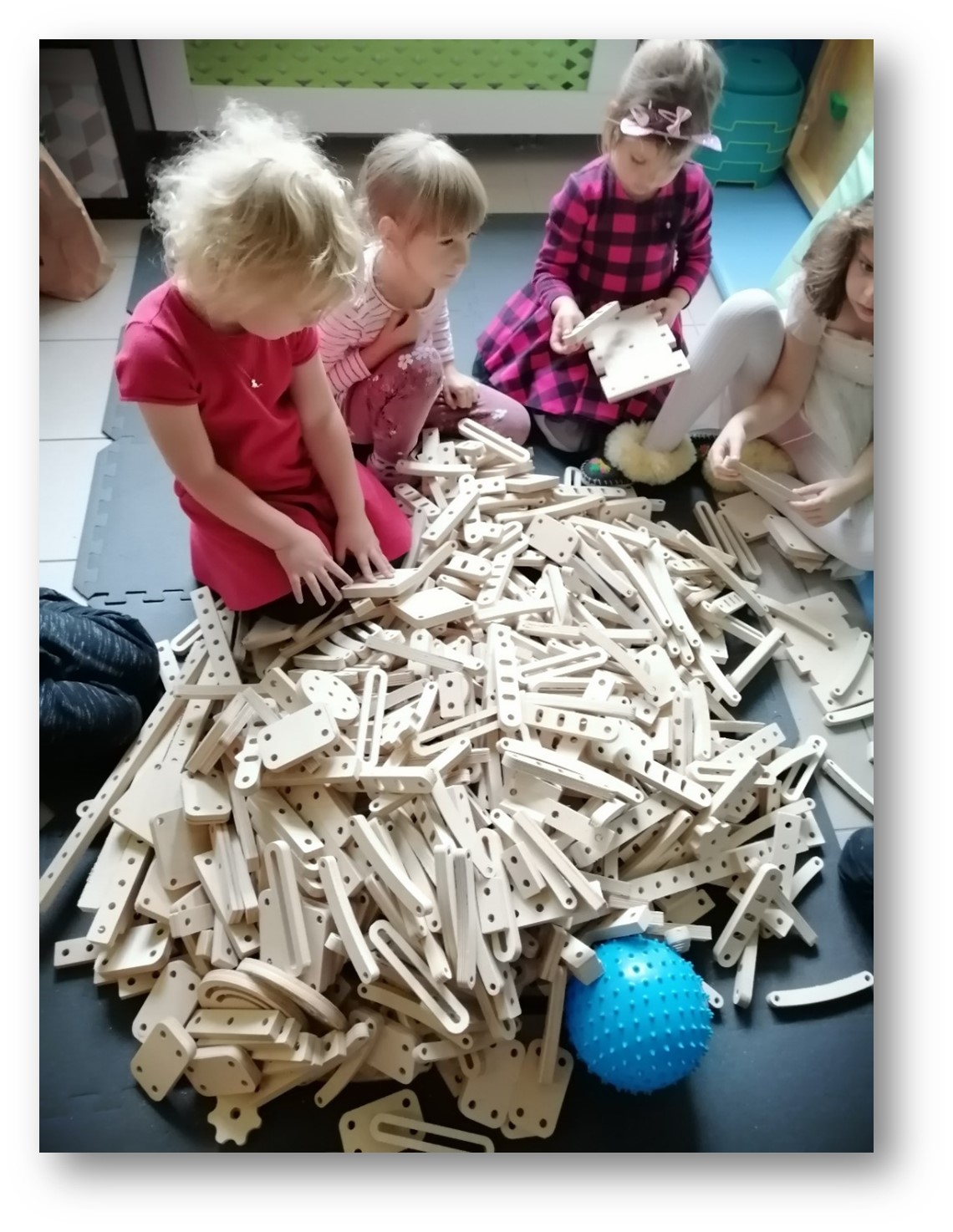 zdjęcie przedstawiające terapię ręki